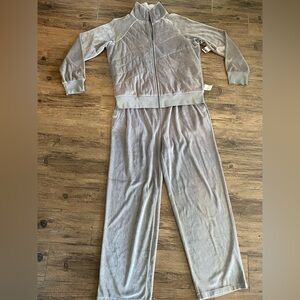 NWT c.b casual $76 Grey pants set woman